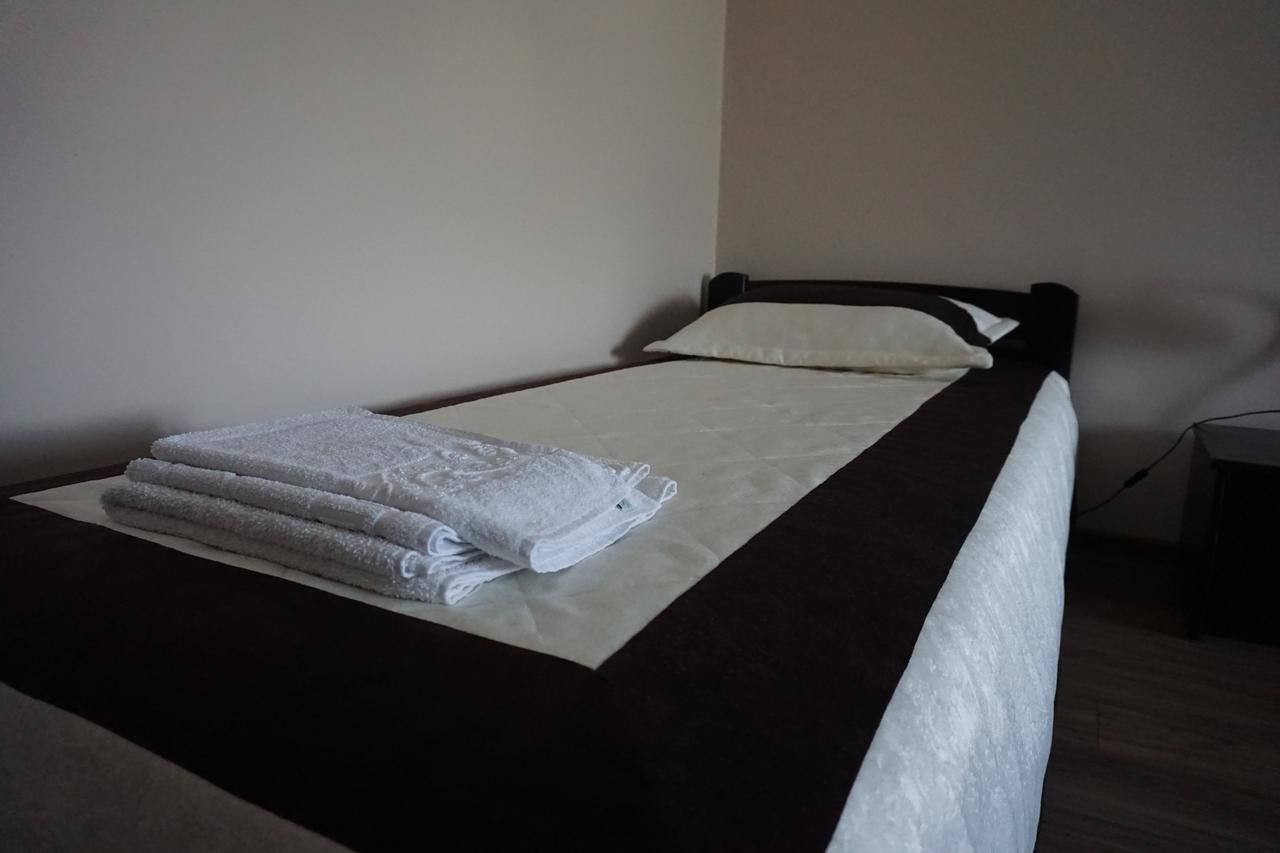 Отель Hotel Central Park Velyikyy Bychkiv