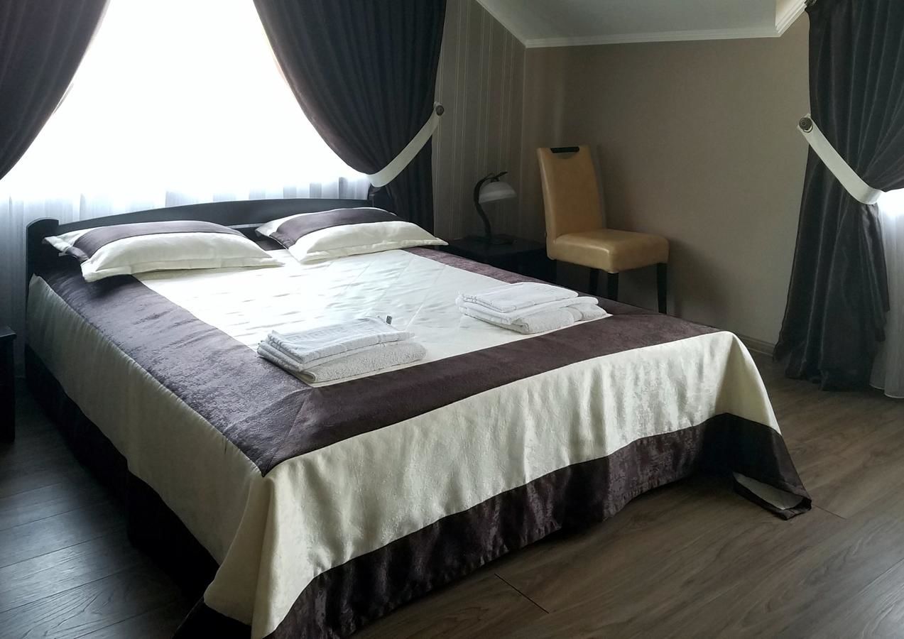 Отель Hotel Central Park Velyikyy Bychkiv