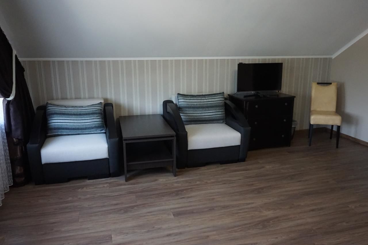 Отель Hotel Central Park Velyikyy Bychkiv