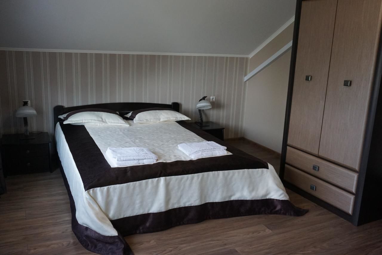 Отель Hotel Central Park Velyikyy Bychkiv