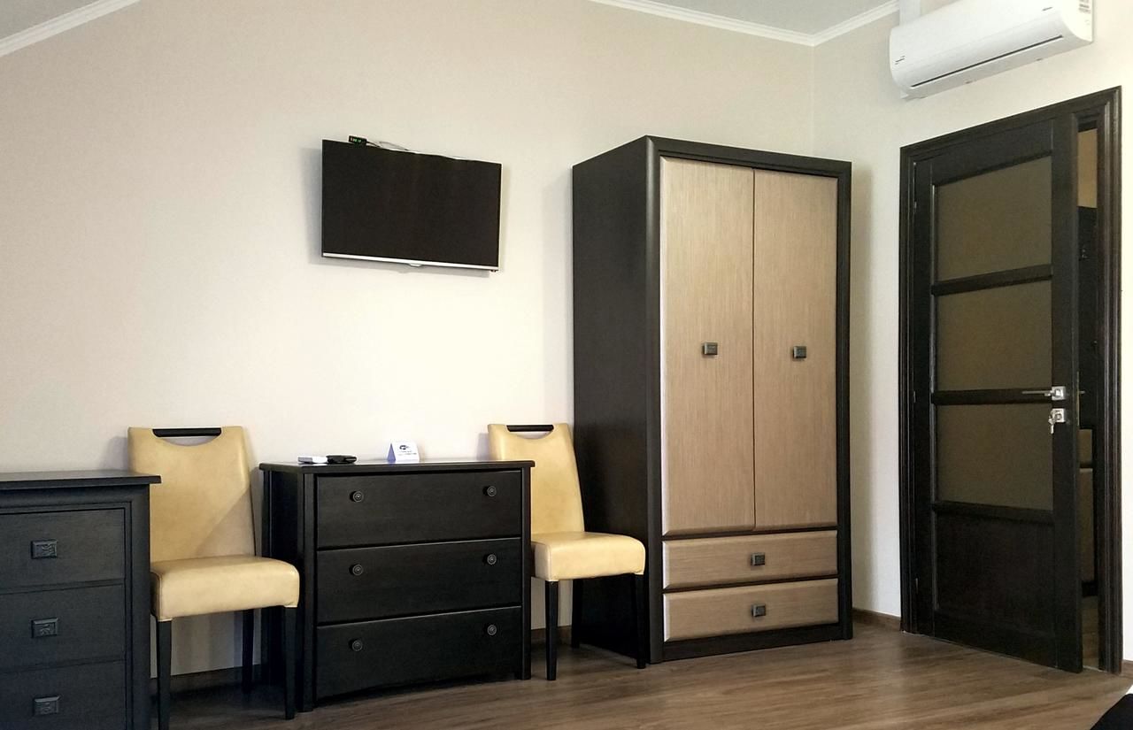 Отель Hotel Central Park Velyikyy Bychkiv